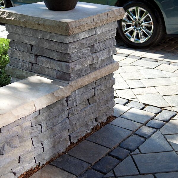 Unilock Rivercrest Wall